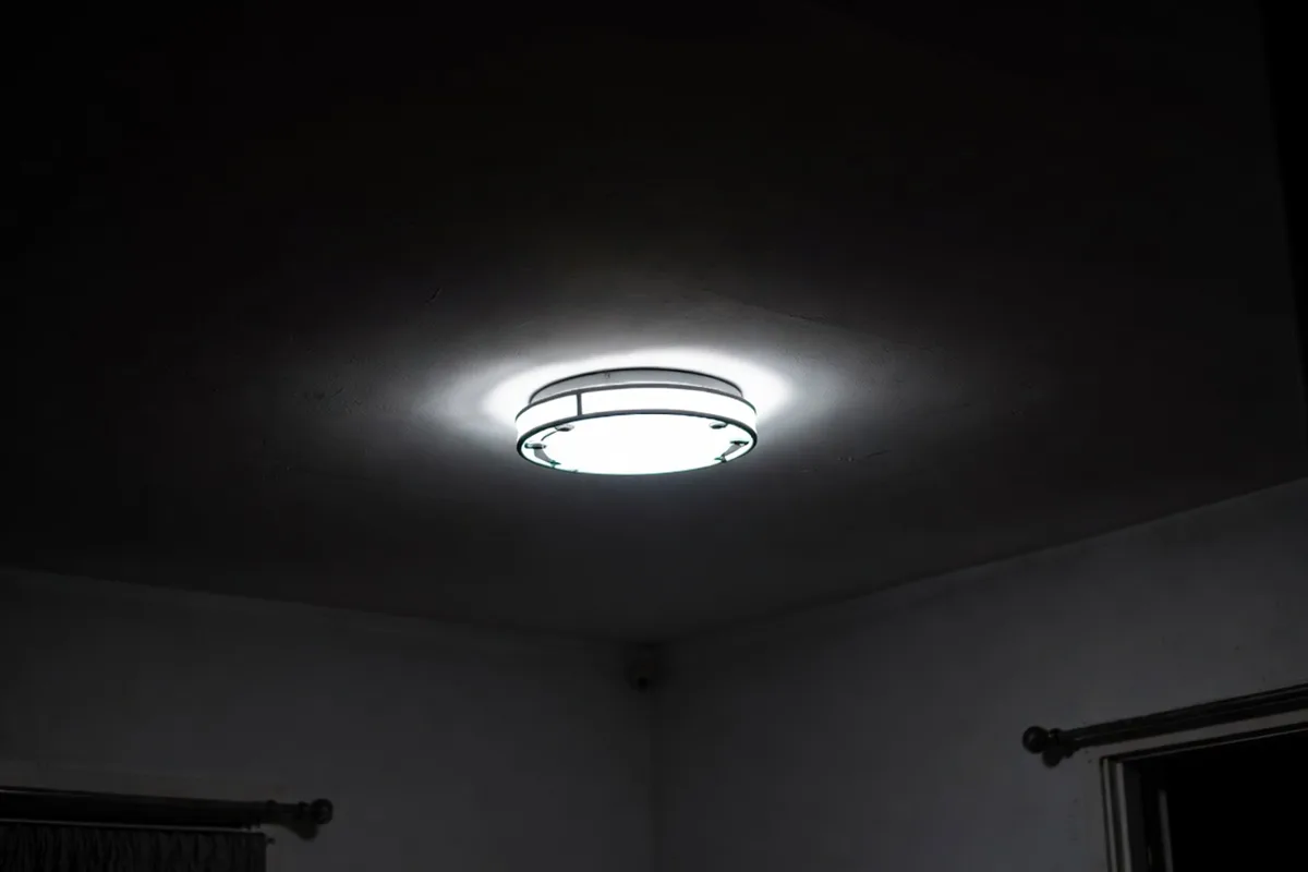 Automação dispara sozinha de madrugada