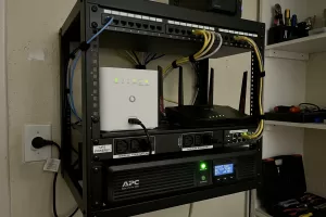 Backup de Energia: Como manter seus dispositivos funcionando em queda de luz